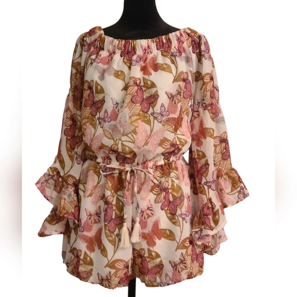 NWT Indulge size M cream romper